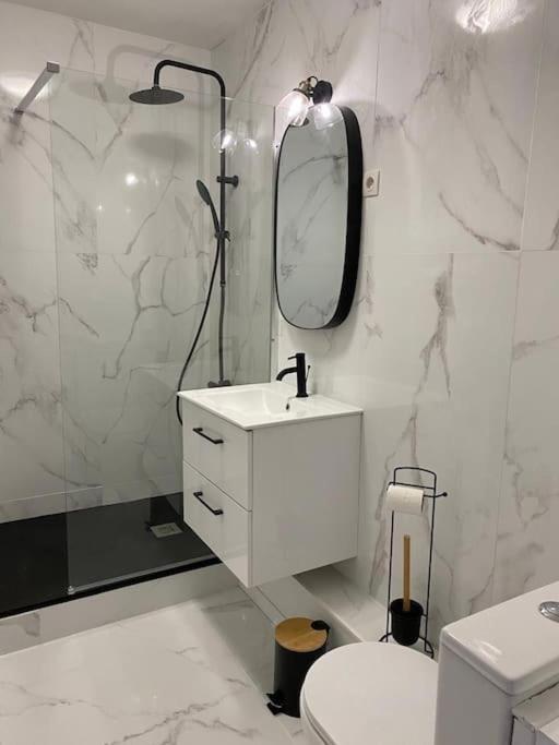 Appartement Cosy Au Coeur De La Ville Aurillac Kültér fotó
